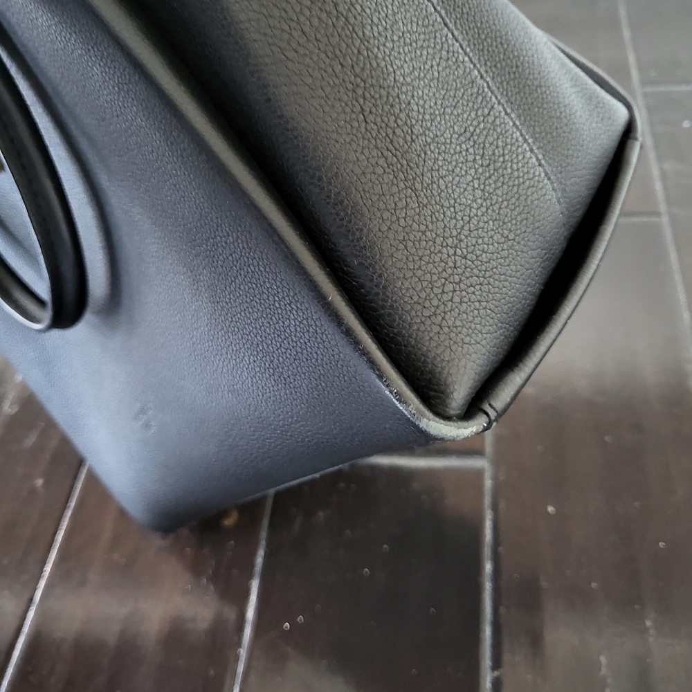 Louis Vuitton Lockme Purse - Picture 14 of 16